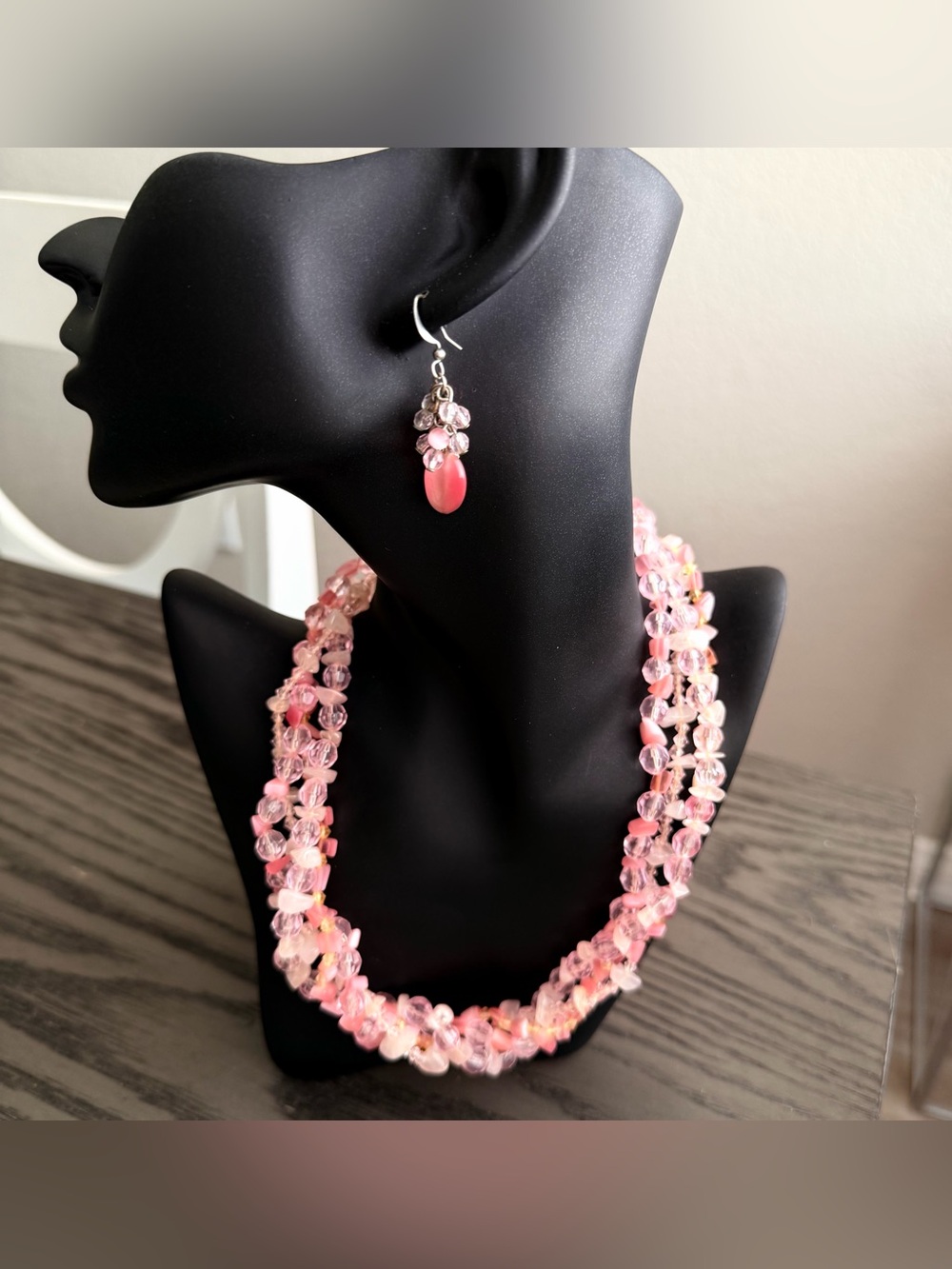 🌸 3 pc Pink Quartz Chip Beaded Multi-strand Necklace & Earring Set